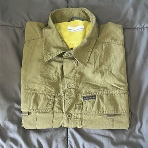Columbia Omni Shade Button Down Shirt Size Medium